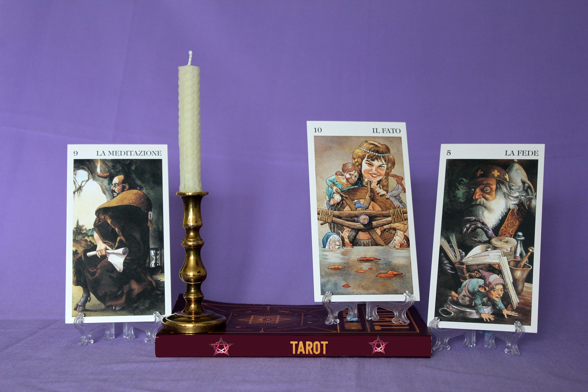 Did You Know About These Benefits Of Tarot Card Reading?