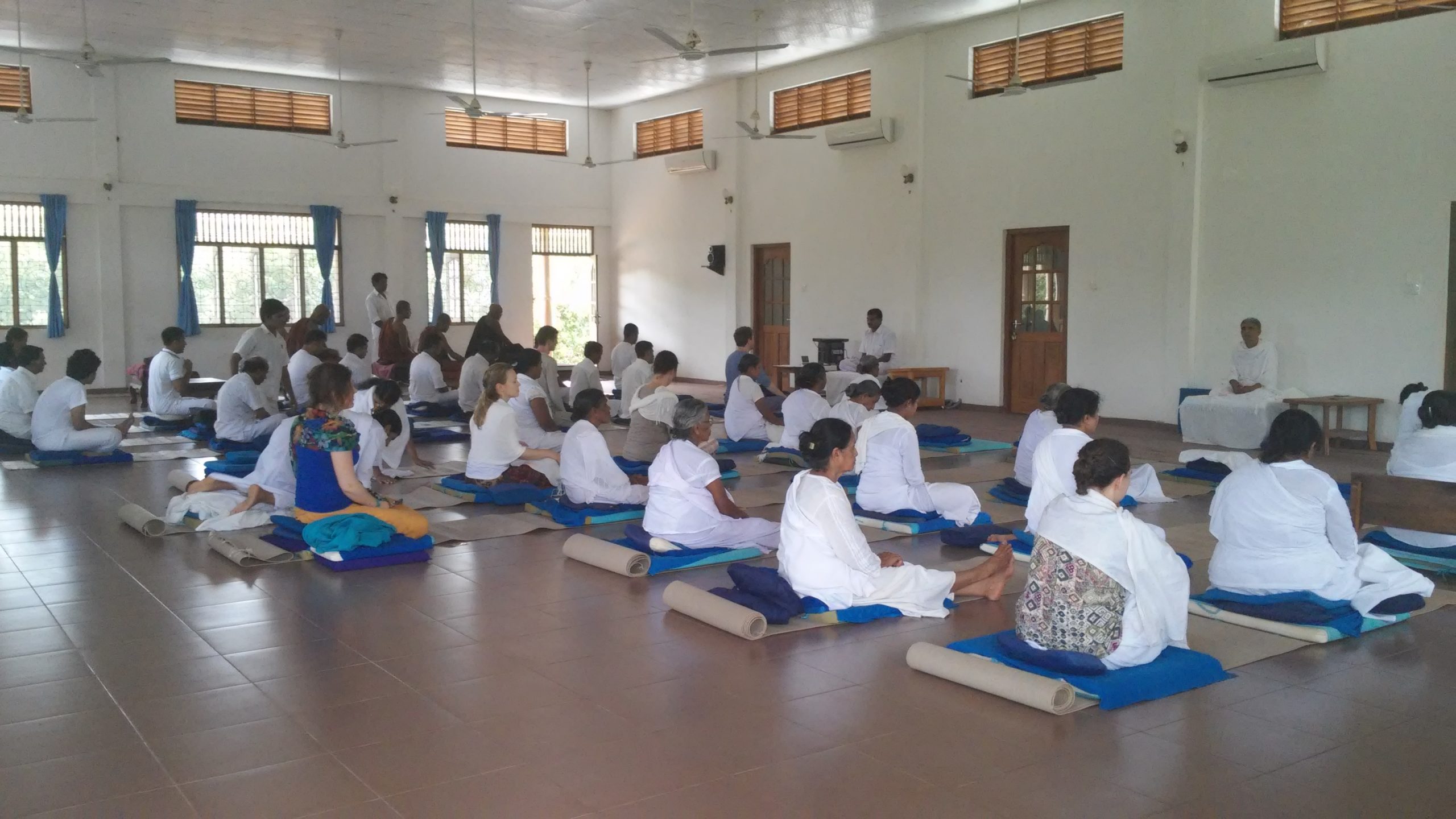 Meditation_hall_Dhamma_Anuradha